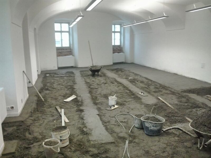 Geräumter Raum nach Rückbau, vorbereitet für den Neuaufbau
